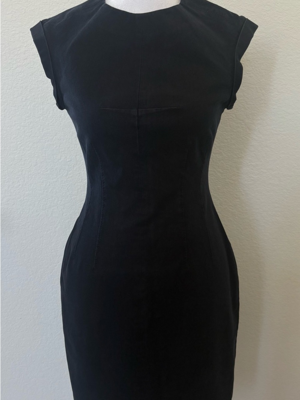 Banana Republic Black Cap-Sleeve Midi Sheath Dress